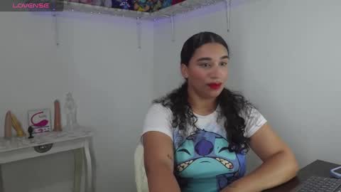 JADDE LUXY online show from February 4, 3:11 am