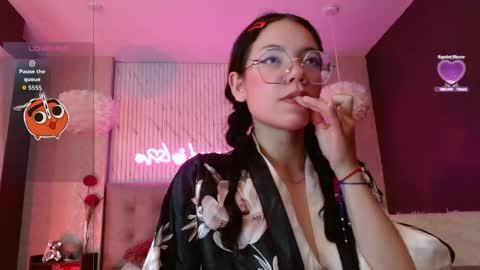 JADE online show from May 20, 1:57 am