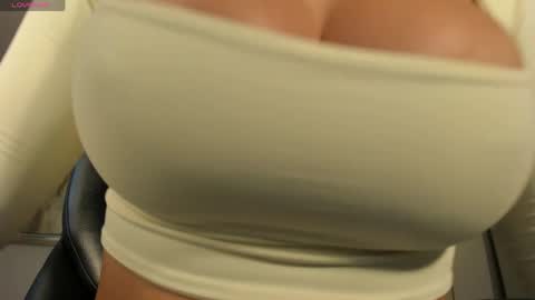 JADE EVANS online show from March 17, 6:56 pm