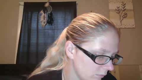 JadeLuv online show from January 5, 5:20 pm