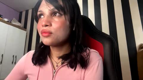 Mia online show from January 17, 8:49 pm