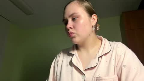 Mila online show from April 10, 2:23 pm