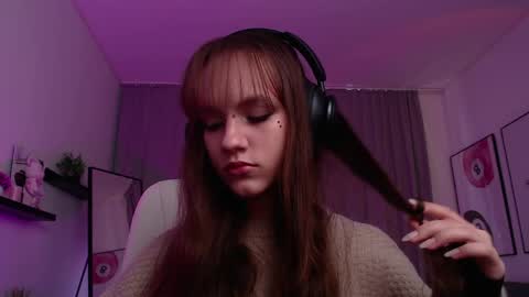 jamie_chung online show from March 18, 3:11 am