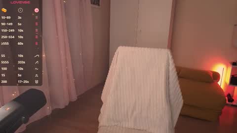 jane_kinn online show from December 21, 4:39 am