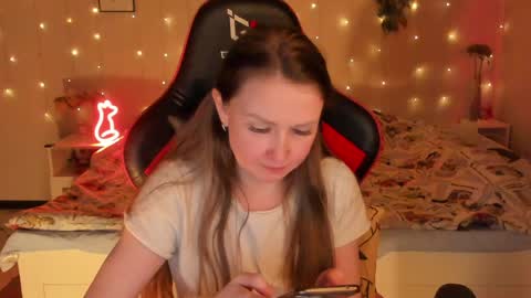 Jane online show from April 3, 7:01 pm