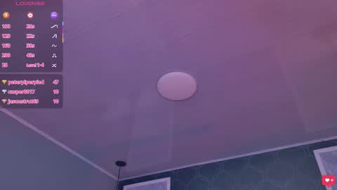 janettejones_ online show from October 10, 5:23 am