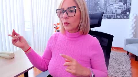 JANE TURNER MILF online show from December 17, 1:37 pm