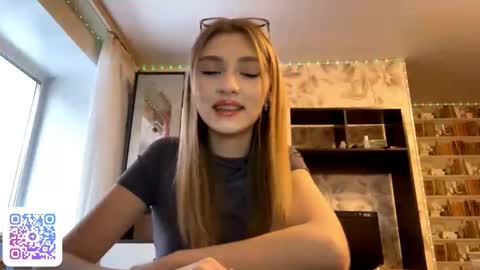 Stacy online show from December 2, 7:54 am