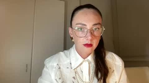 janorisse online show from April 3, 9:24 pm