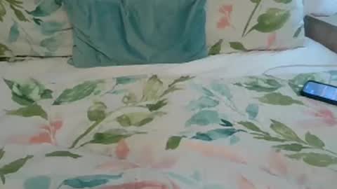 Ella0105 online show from October 25, 11:00 pm