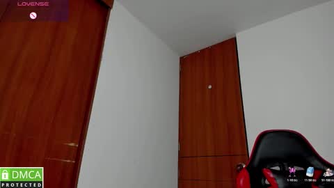 Jasmine online show from November 8, 10:59 pm