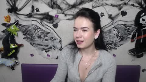 JasmineKouch online show from November 9, 6:53 am