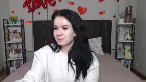 JasmineKouch online show from February 5, 7:33 am