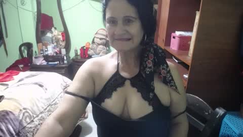 jazmim online show from October 10, 9:31 pm