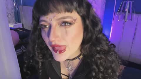 Jean online show from November 3, 6:45 pm