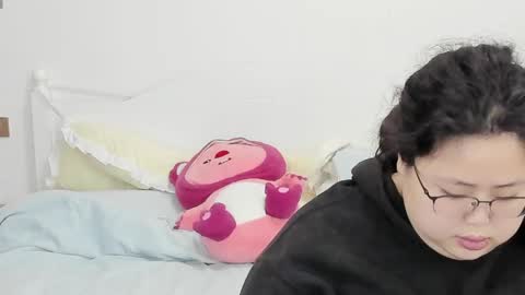 jelenaania online show from March 7, 10:50 pm