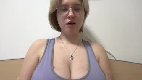 Inna  online show from February 4, 10:07 am