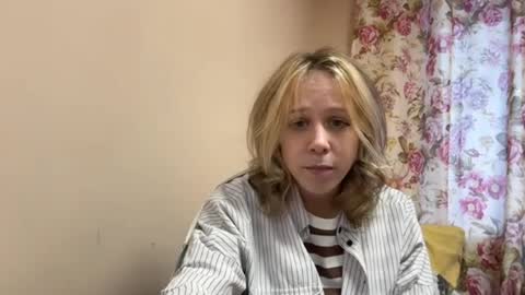 Jessica online show from April 2, 8:56 am