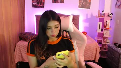 jennal_010 online show from March 6, 9:31 pm