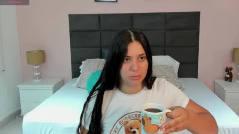 jenner_madison online show from November 19, 11:32 am