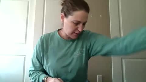 Jennibean6996 online show from January 2, 6:01 pm