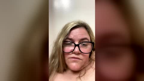 jennievil online show from April 26, 4:59 pm