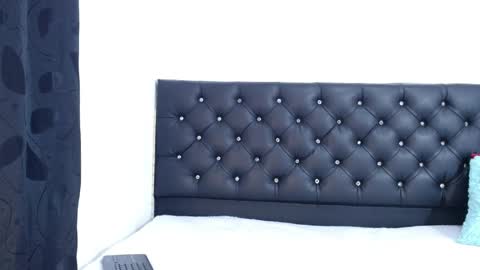 Sara  online show from April 6, 5:36 pm