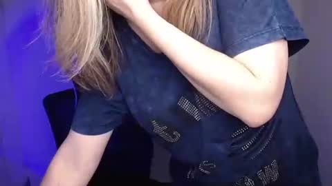 Jennifer online show from September 29, 6:07 am