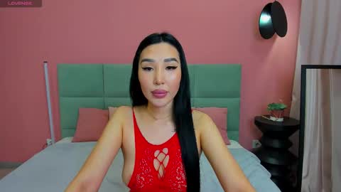 Jennifer online show from November 5, 1:33 am