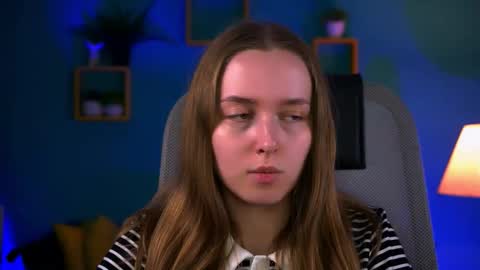 Jennifer online show from September 8, 8:52 pm