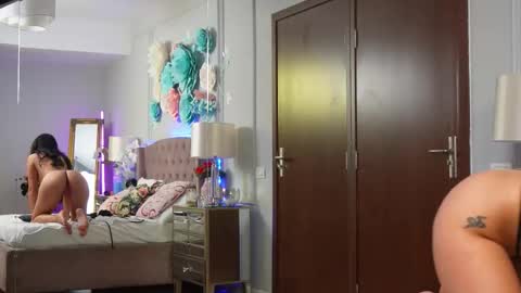 JenniferLovve online show from October 13, 6:05 am