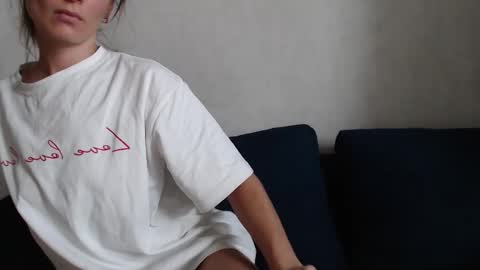 Jenny online show from September 12, 9:18 am