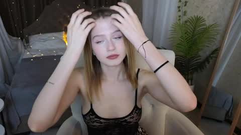 jenny_bunny_ online show from May 13, 1:33 am