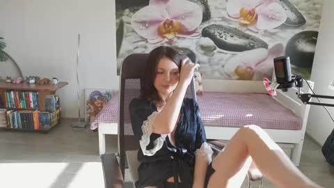 jennycutey online show from March 16, 6:17 am