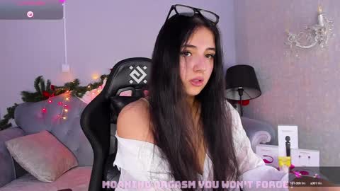 Jenny Ferguson online show from January 13, 7:10 pm