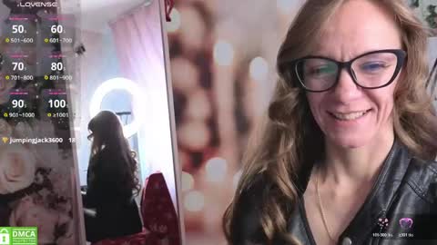 jesica_moon_peachyy online show from May 16, 4:15 am