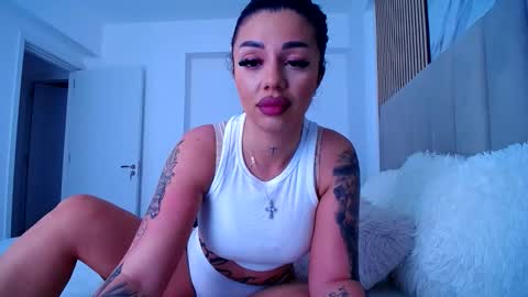 Jess online show from June 4, 7:02 am