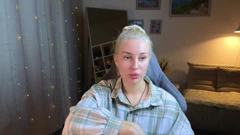 Jessy online show from December 20, 6:13 pm