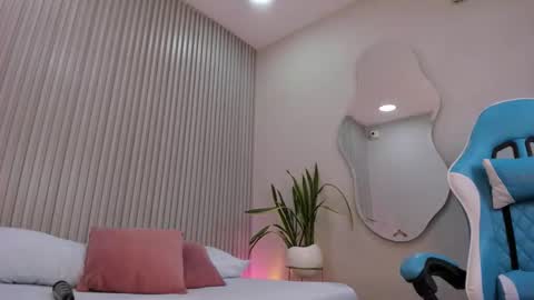 jessica_taylor_22 online show from October 15, 7:49 pm