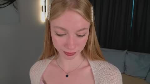 Anna online show from May 13, 2:01 pm