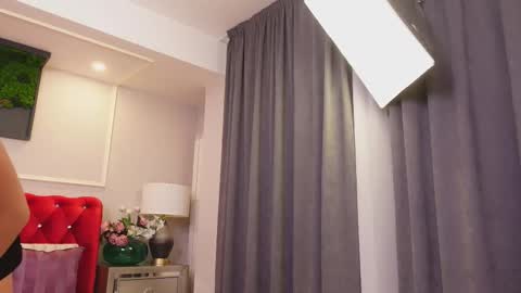 JessieJunee online show from November 8, 8:36 pm