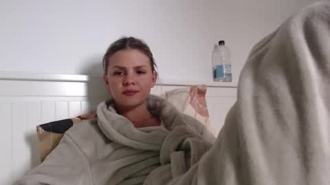 jessieryan online show from January 14, 8:08 am