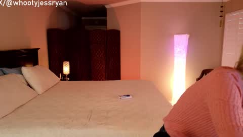 Jess Ryan online show from November 21, 11:51 pm