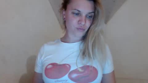 jessyangels online show from April 7, 7:49 pm