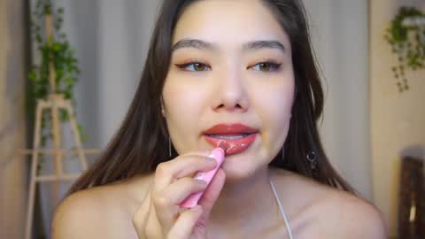 Hi all. My name is Naomi and Im glad to see you in my room  online show from January 31, 4:17 pm