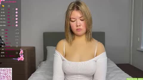 Mona online show from October 10, 4:28 am