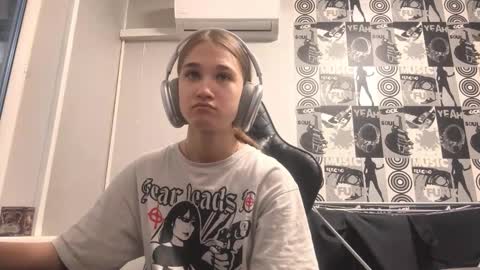 Helgi online show from November 30, 1:37 pm