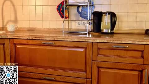 Gwen online show from March 27, 9:48 pm