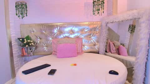 Jhade  online show from September 23, 3:15 am