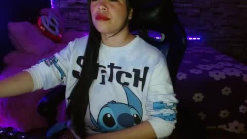 Jhulia online show from April 16, 7:35 pm